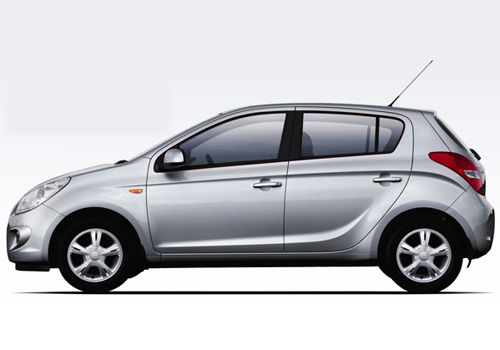 Hyundai i20 Sportz Petrol. Click images to Enlarge