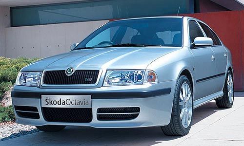 Skoda Octavia Combi L and K 1.9 TDI (MT)