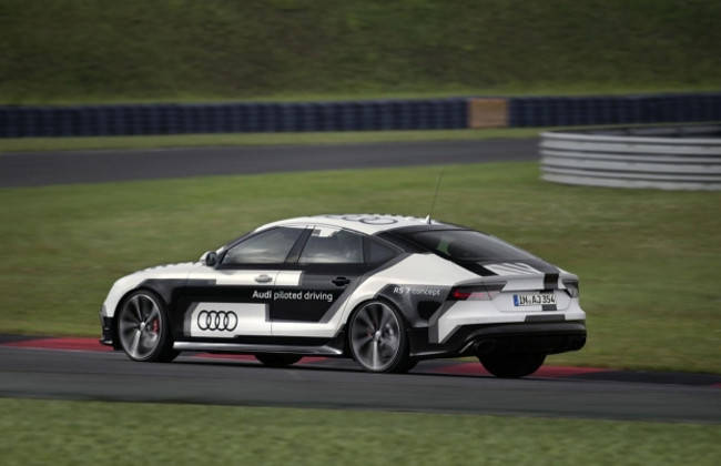 Audi RS7 Auto Piloted Driving Concept