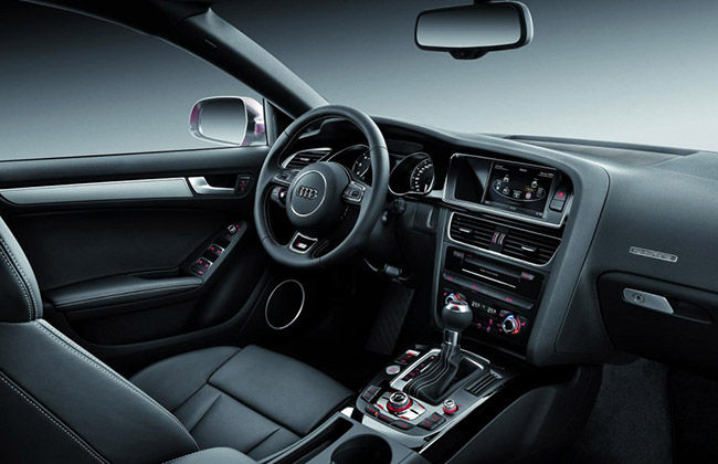 Audi S5 Sportsback interiors