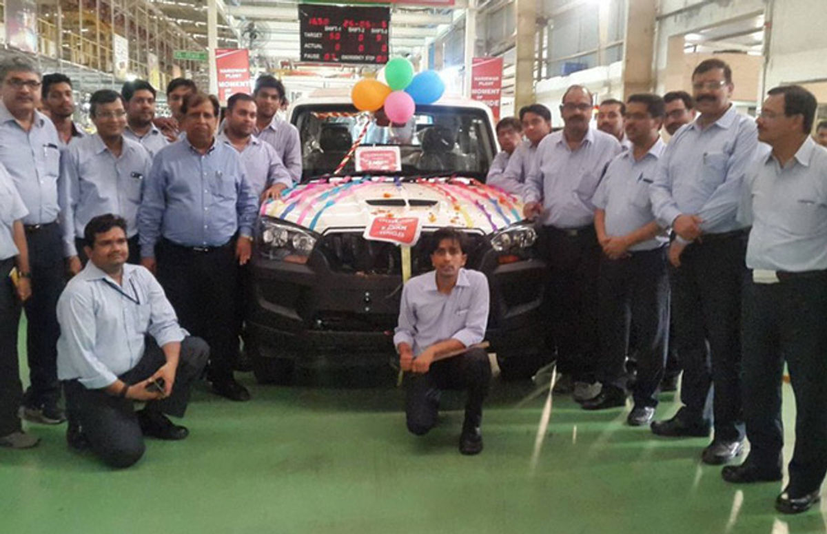 Mahindra Cross