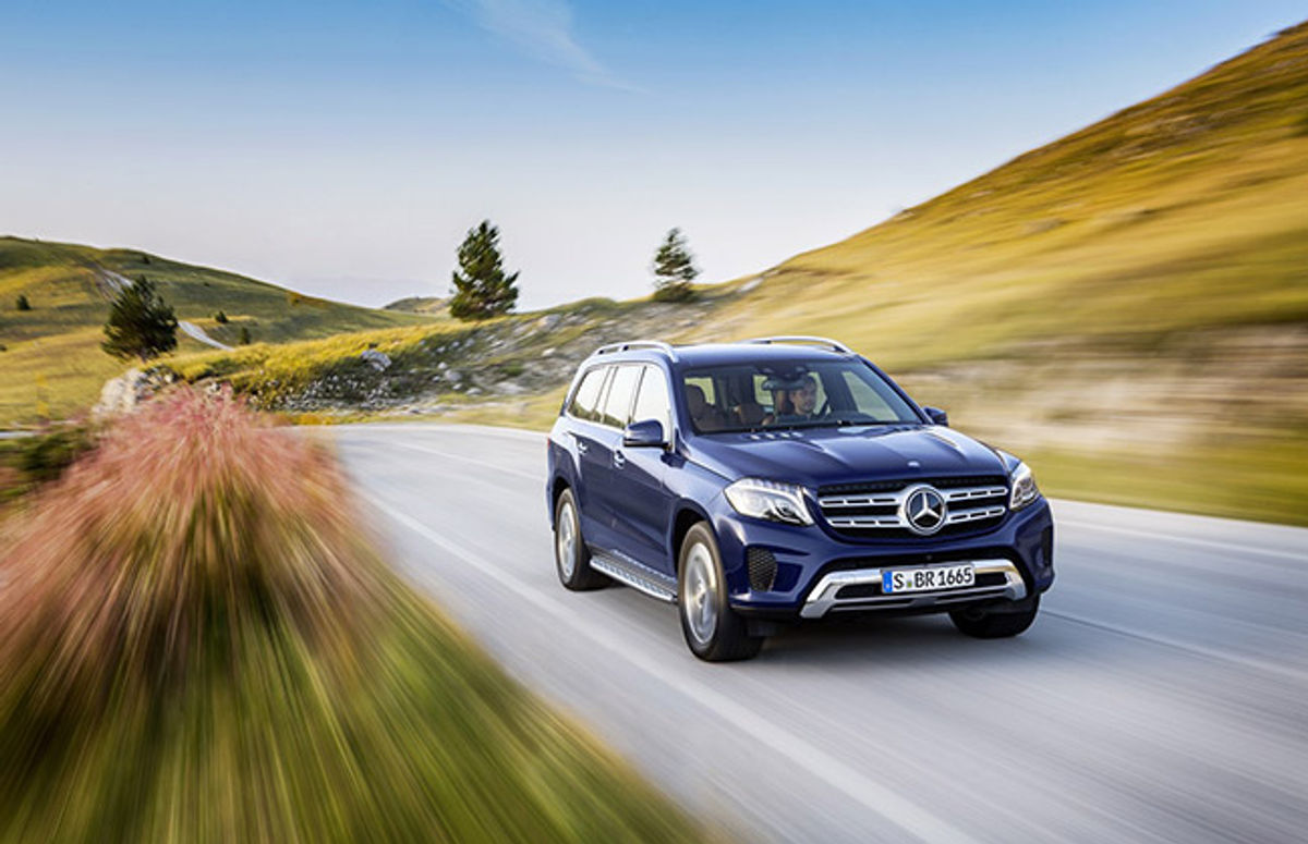 http://images.cardekho.com/images/carNewsimages/carnews/Mercedes%20Benz/Mercedes_Benz_GLC_0411_2015_02.jpg