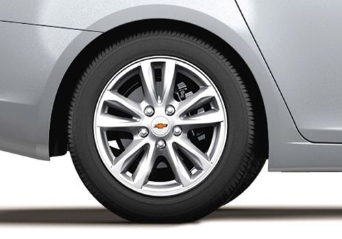 Chevrolet Cruze - Wheel Exterior Photo