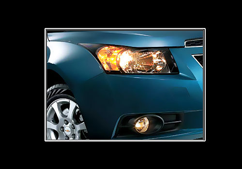 Chevrolet Cruze - HeadLight Exterior Photo