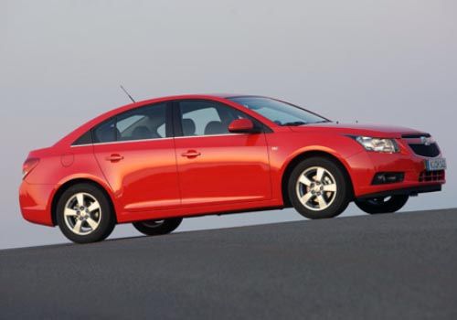 Chevrolet Cruze - side medium view Exterior Photo