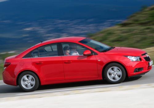 Chevrolet Cruze - front side view Exterior Photo