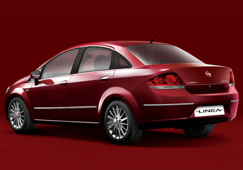 Fiat Linea Emotion Pack (Diesel) - Cross Side View Exterior Photo