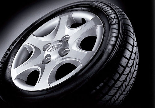 Hyundai Accent - Wheel Exterior Photo