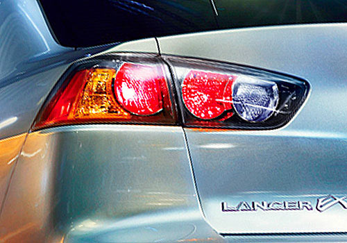 Mitsubishi Lancer Evolution X - Right TailLight Exterior Photo