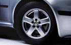 Skoda Octavia Ambiente 1.8 Turbo Wheel Exterior Photo Skoda Octavia Ambiente 1.8 Turbo Wheel Exterior Photo