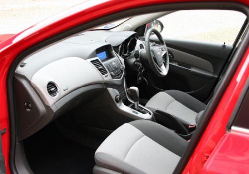 Chevrolet Cruze - Front Seats Interior Photo