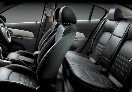 Chevrolet Cruze - 3rd Row Seat Interior Photo