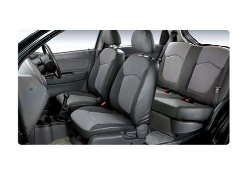 Chevrolet Spark Muzic 1.0 LS Rear Seats Interior Photo
