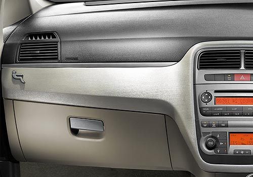Fiat Grande Punto - Passanger's View Interior Photo