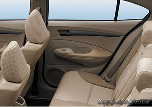 Honda City ZX VTEC - Rear Seats Interior Photo