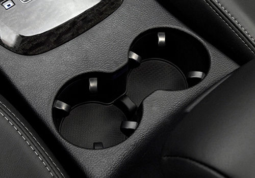 Hyundai Accent - Cup Holders Interior Photo