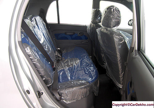 Hyundai Santro Xing XK (Non-AC) - 3rd Row Seat Interior Photo