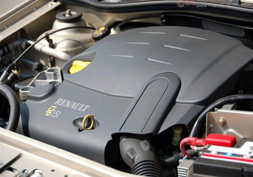 Mahindra Renault Logan - Engine Interior Photo