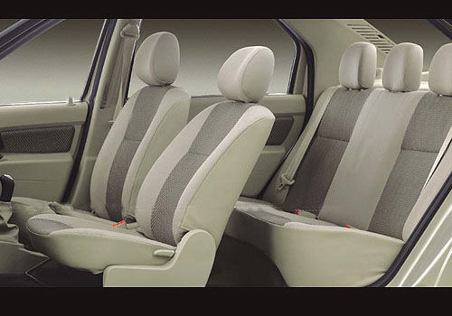 Mahindra Renault Logan - Front Seats Interior Photo