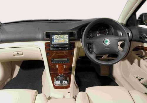 New Skoda Superb Interiors. Skoda Superb Steering Wheel