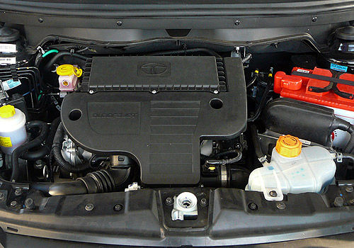 Tata Manza Aura Safire - Engine Interior Photo