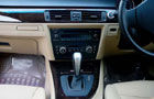 BMW 3 Series 320d Central_Console Pictures