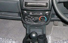 Chevrolet Spark 1.0 Gear Shifter Interior Photo Chevrolet Spark 1.0 Gear Shifter Interior Photo