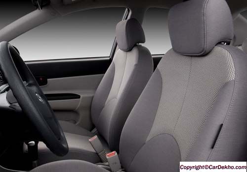 Hyundai Accent Executive Front Seats Pictures