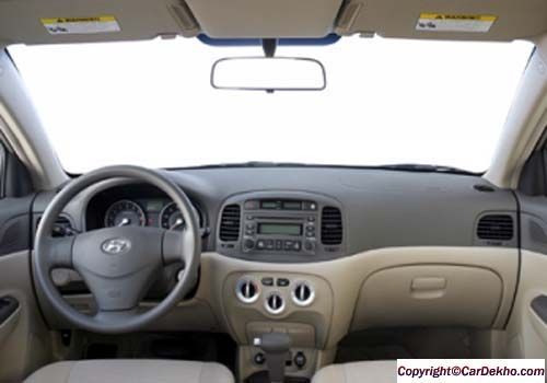 Hyundai Accent Executive DashBoard Pictures