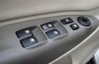 Hyundai Tucson CRDi Driver's Side Inside Door Control Interior Photo Hyundai Tucson CRDi Driver's Side Inside Door Control Interior Photo