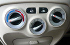 Hyundai Verna i (Petrol) Rear AC Controls Interior Photo Hyundai Verna i (Petrol) Rear AC Controls Interior Photo