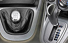 Hyundai i10 Asta w/Sun Roof Gear Shifter Interior Photo