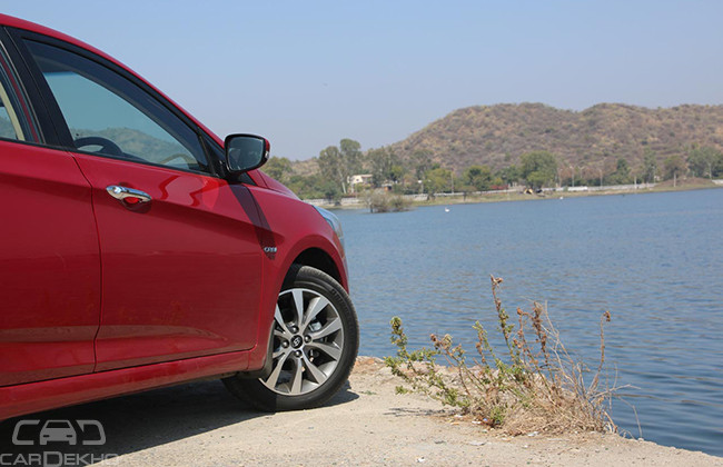 Hyundai 4S Fluidic Verna