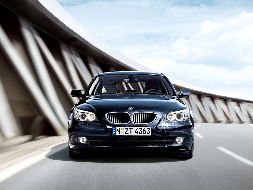 BMW 5 Series wallpapers in India