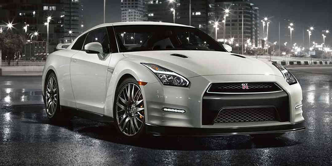 Nissan GTR New Price in India with Offers & Full Specifications